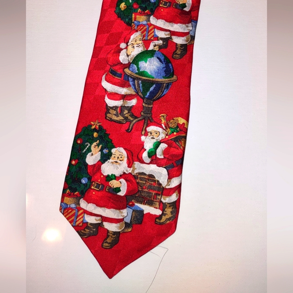 Santa Hallmark 1980's Tie